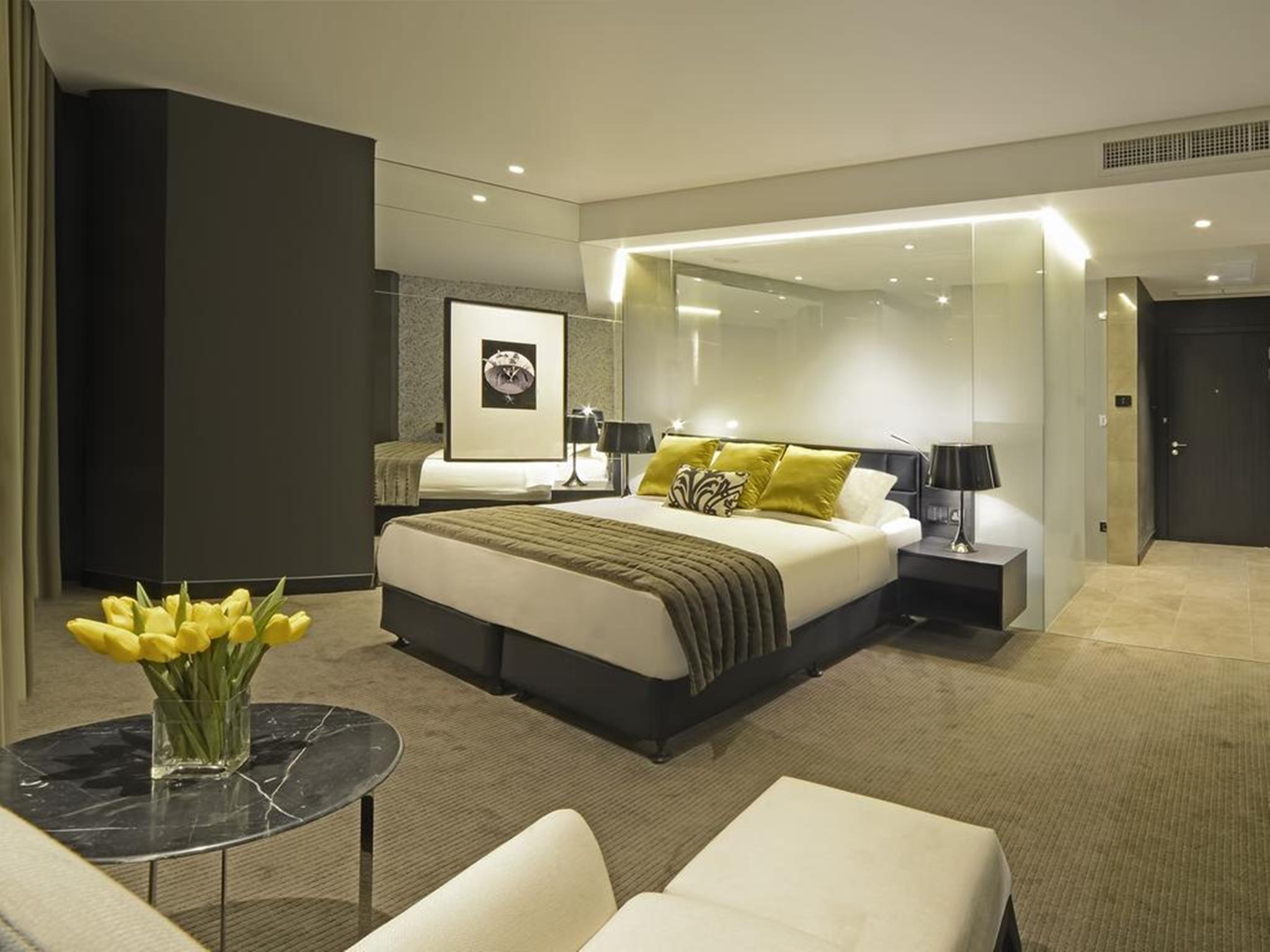 Готель Amman Rotana Екстер'єр фото A bedroom at the hotel