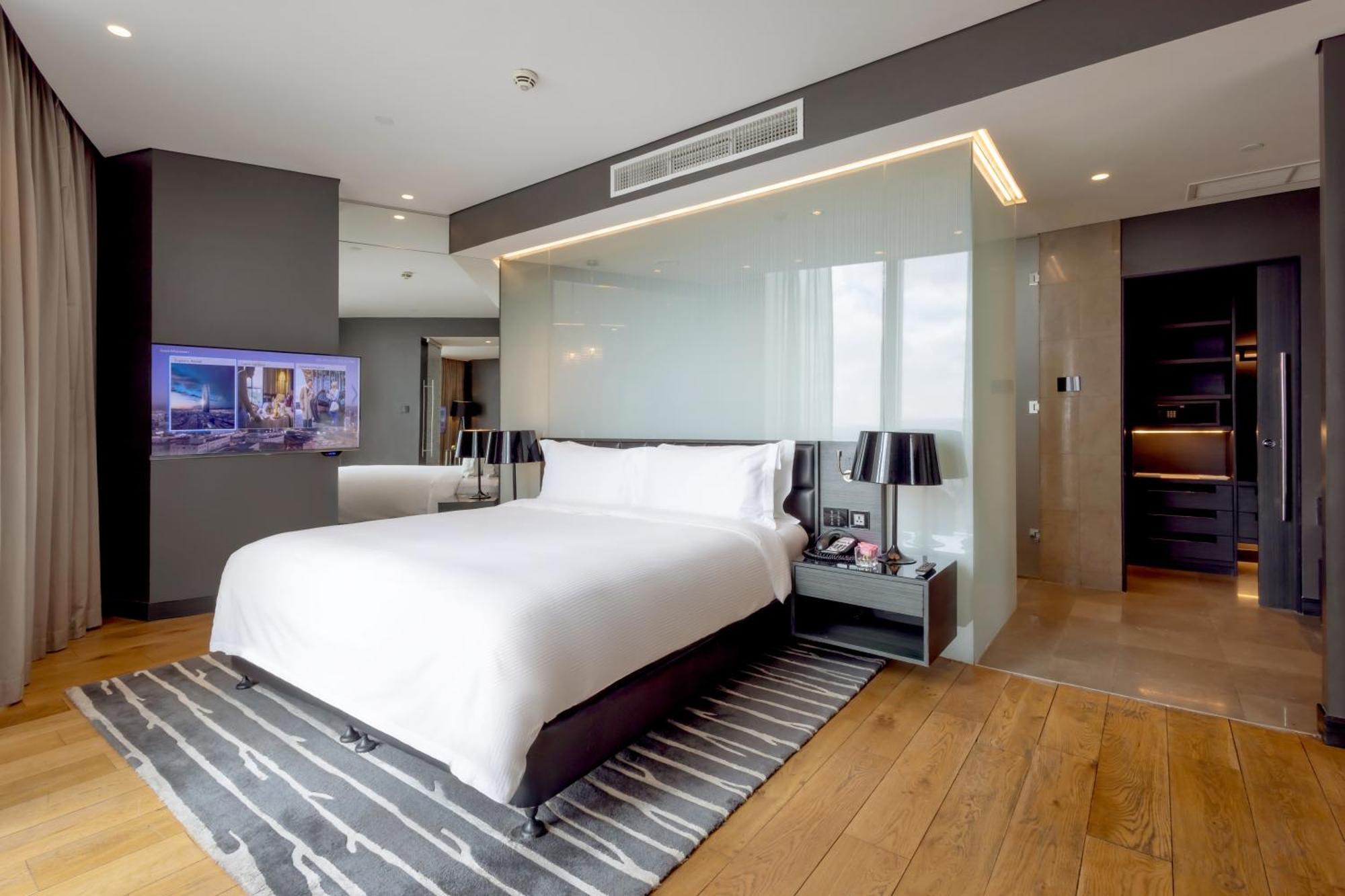 Готель Amman Rotana Екстер'єр фото