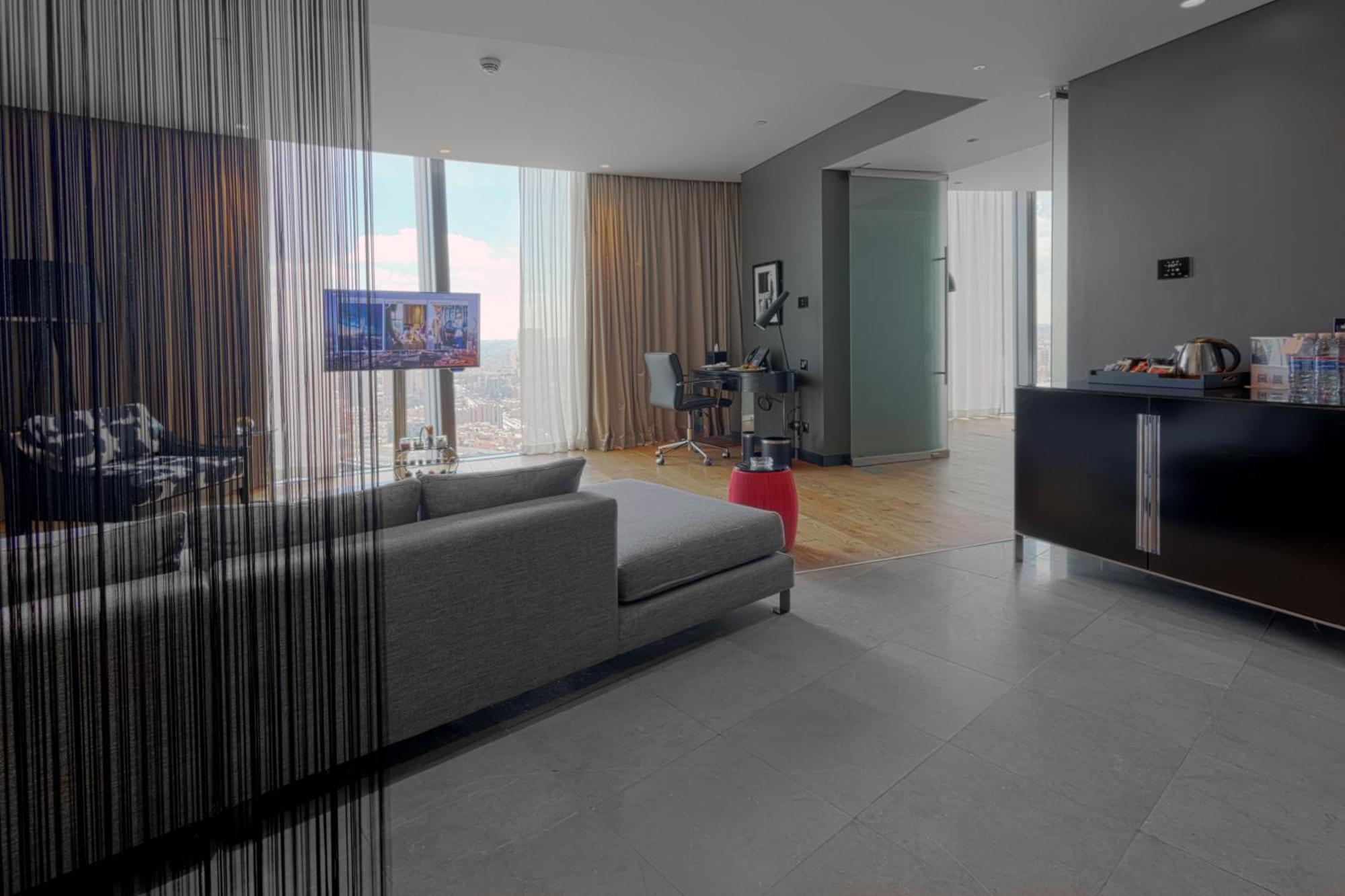 Готель Amman Rotana Екстер'єр фото A typical suite at the Ritz-Carlton, DIFC