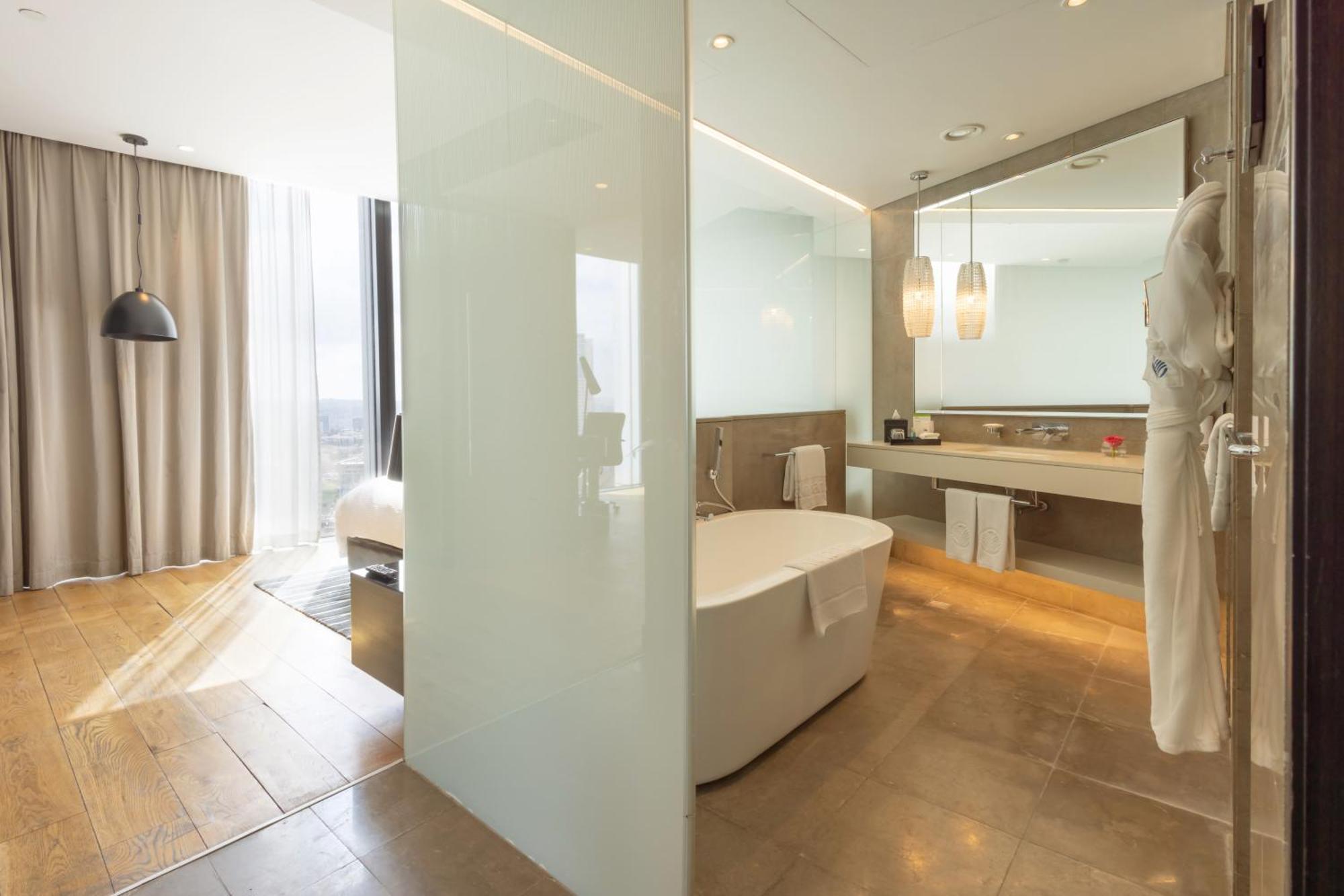 Готель Amman Rotana Екстер'єр фото Bathroom