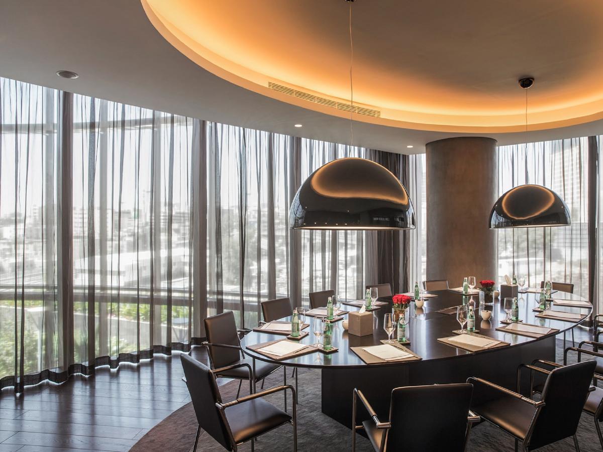 Готель Amman Rotana Екстер'єр фото The restaurant